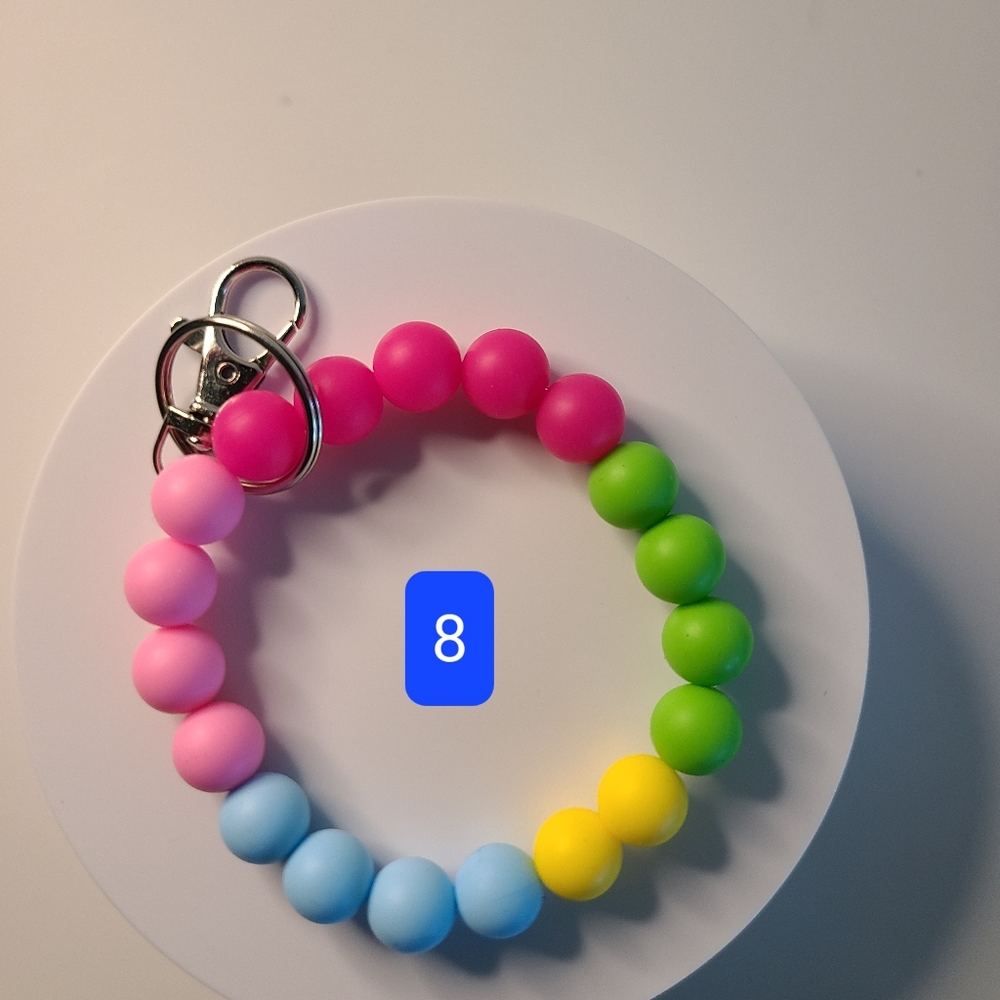 Bracelets - Picture 14 of 16